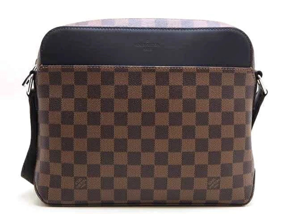 LOUIS VUITTON Shoulder Bag Damier Jake Messenger YI
